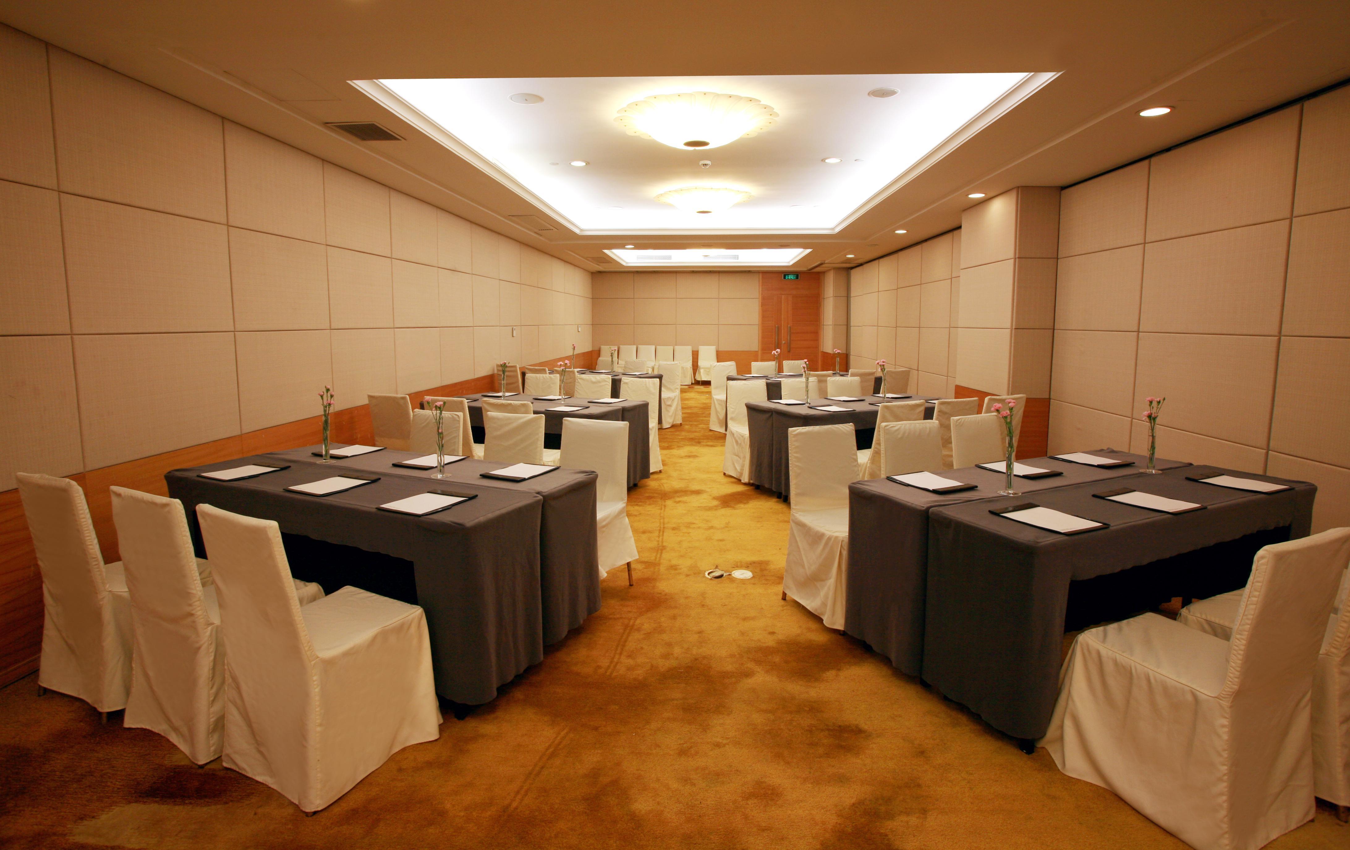 City Hotel Shanghai Hotel